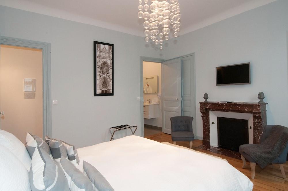 La Demeure Des Sacres - Cathedrale Bed & Breakfast Reims Bagian luar foto