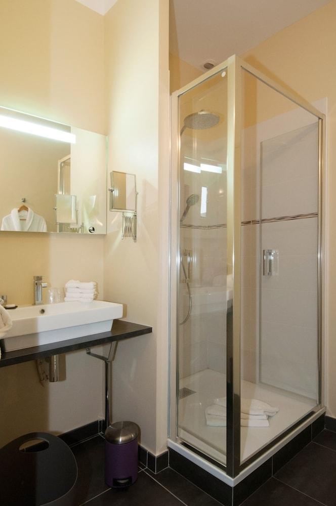 La Demeure Des Sacres - Cathedrale Bed & Breakfast Reims Bagian luar foto